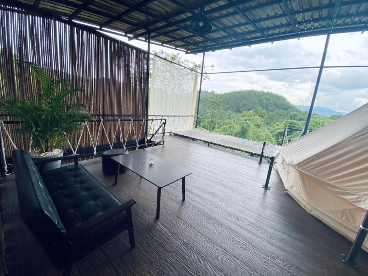 Tanoshi Glamping In Khao Sok 호텔 Khao Sok National Park 외부 사진