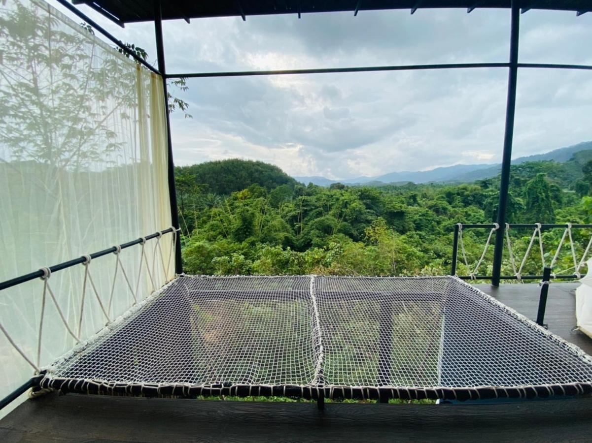 Tanoshi Glamping In Khao Sok 호텔 Khao Sok National Park 외부 사진